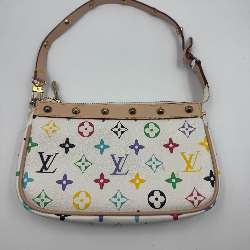 Luxury inspired shoulder bag